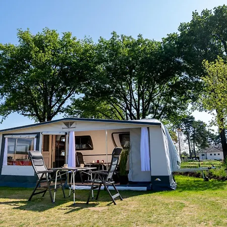 Gemuetliche Mit Top-ausstatung Und Vorzelt Im Heide *