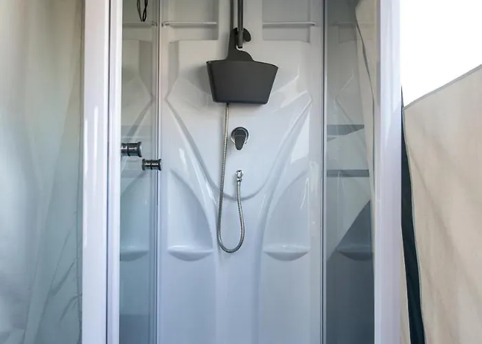 Gemuetliche Mit Top-ausstatung Und Vorzelt Im Heide