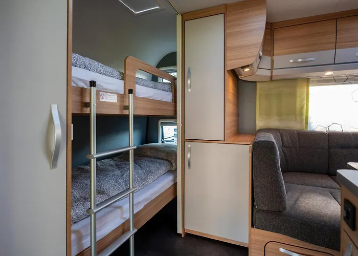 Gemuetliche Mit Top-ausstatung Und Vorzelt Im Heide *