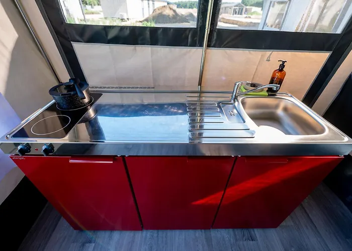 Gemuetliche Mit Top-ausstatung Und Vorzelt Im Heide *